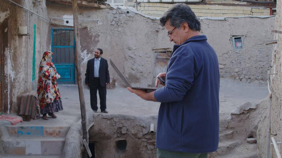 IFFK 2022 ‘No Bears’ movie review Jafar Panahi continues to create